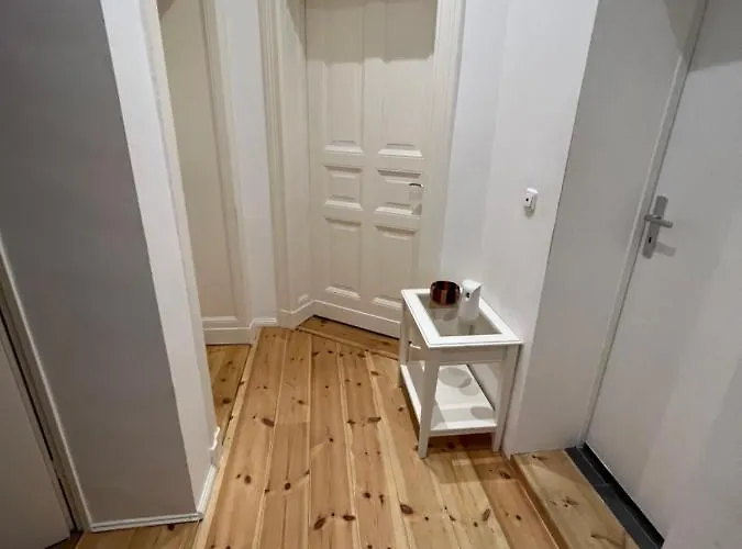 Fuer Familien, Freunde Oder Groessere Gruppen Bis Zu 8 Personen In Der Naehe Des Berliner Hauptbahnhofs Berlin