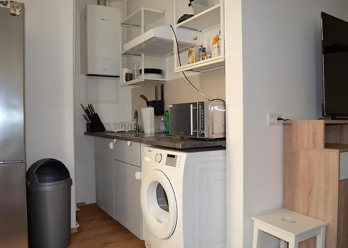 Fuer Familien, Freunde Oder Groessere Gruppen Bis Zu 8 Personen In Der Naehe Des Berliner Hauptbahnhofs Berlin