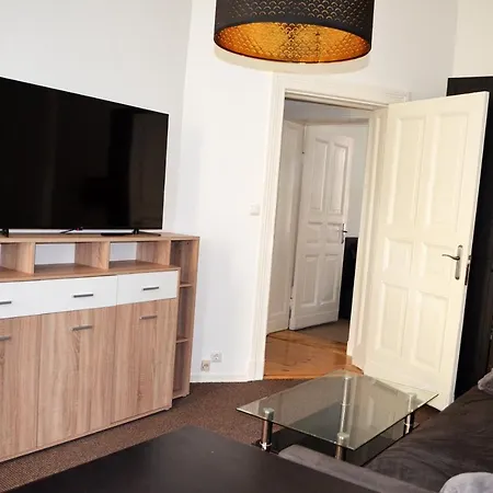 Apartament Fuer Familien, Freunde Oder Groessere Gruppen Bis Zu 8 Personen In Der Naehe Des Berliner Hauptbahnhofs *