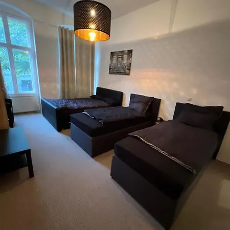 Fuer Familien, Freunde Oder Groessere Gruppen Bis Zu 8 Personen In Der Naehe Des Berliner Hauptbahnhofs Apartament