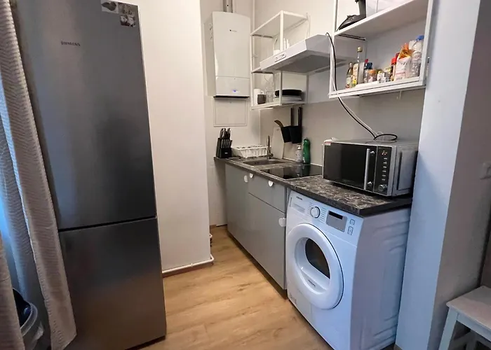 Fuer Familien, Freunde Oder Groessere Gruppen Bis Zu 8 Personen In Der Naehe Des Berliner Hauptbahnhofs Berlín