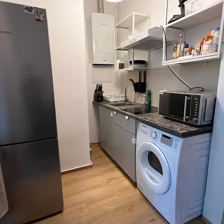 Hauptbahnhof: Family-friendly Group For 8 Berlin